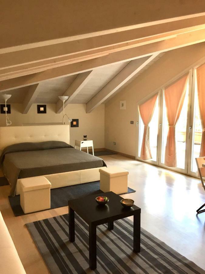 Residenza Virgiliana Suite Con Terrazza-Centro Storico Mantova Eksteriør bilde